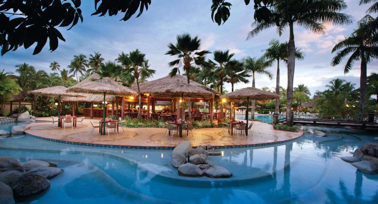 Outrigger Fiji Beach Resort Korotogo Exterior photo The pool at the Sheraton Resort